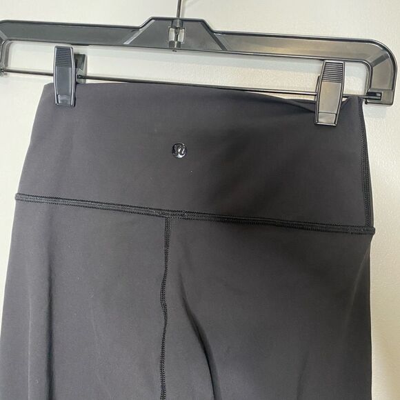 Lululemon Wunder Under Tight - Picture 6 of 6